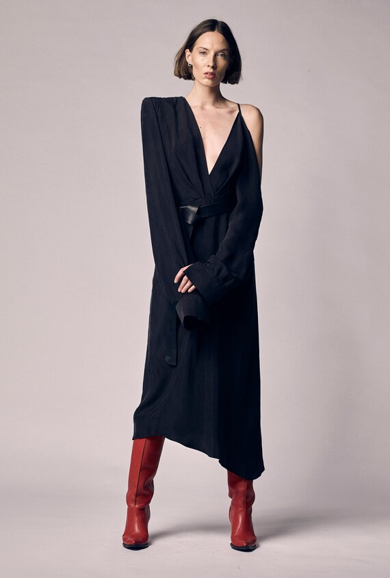 one shoulder infinity dress