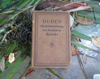 Tiny Vintage French German Dictionary Dictionnaires Poucet - 