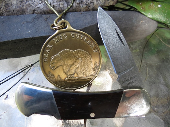 Vintage Bear Hunter Knife Single Blade. 4