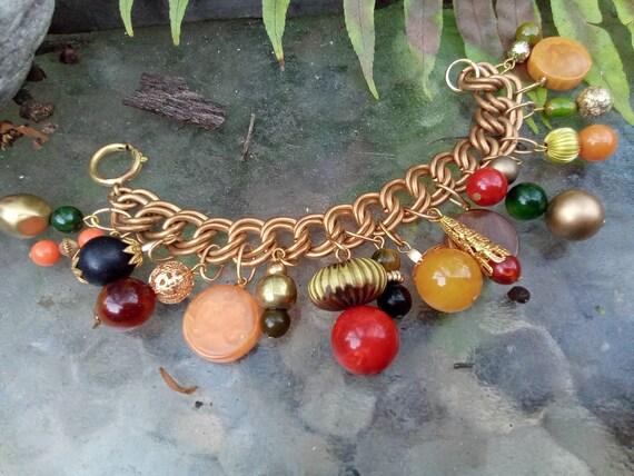 Vintage Bakelite Beads Charm Bracelet  - Big Old … - image 2