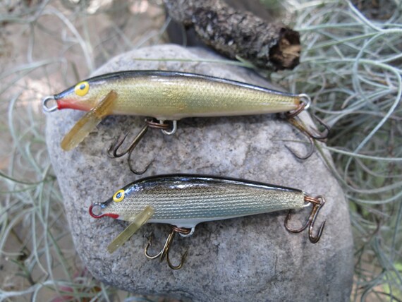 2 Floating Rapala Wood Fishing Lures Old Fish Bait Tackle Box Find Nice  Condition 