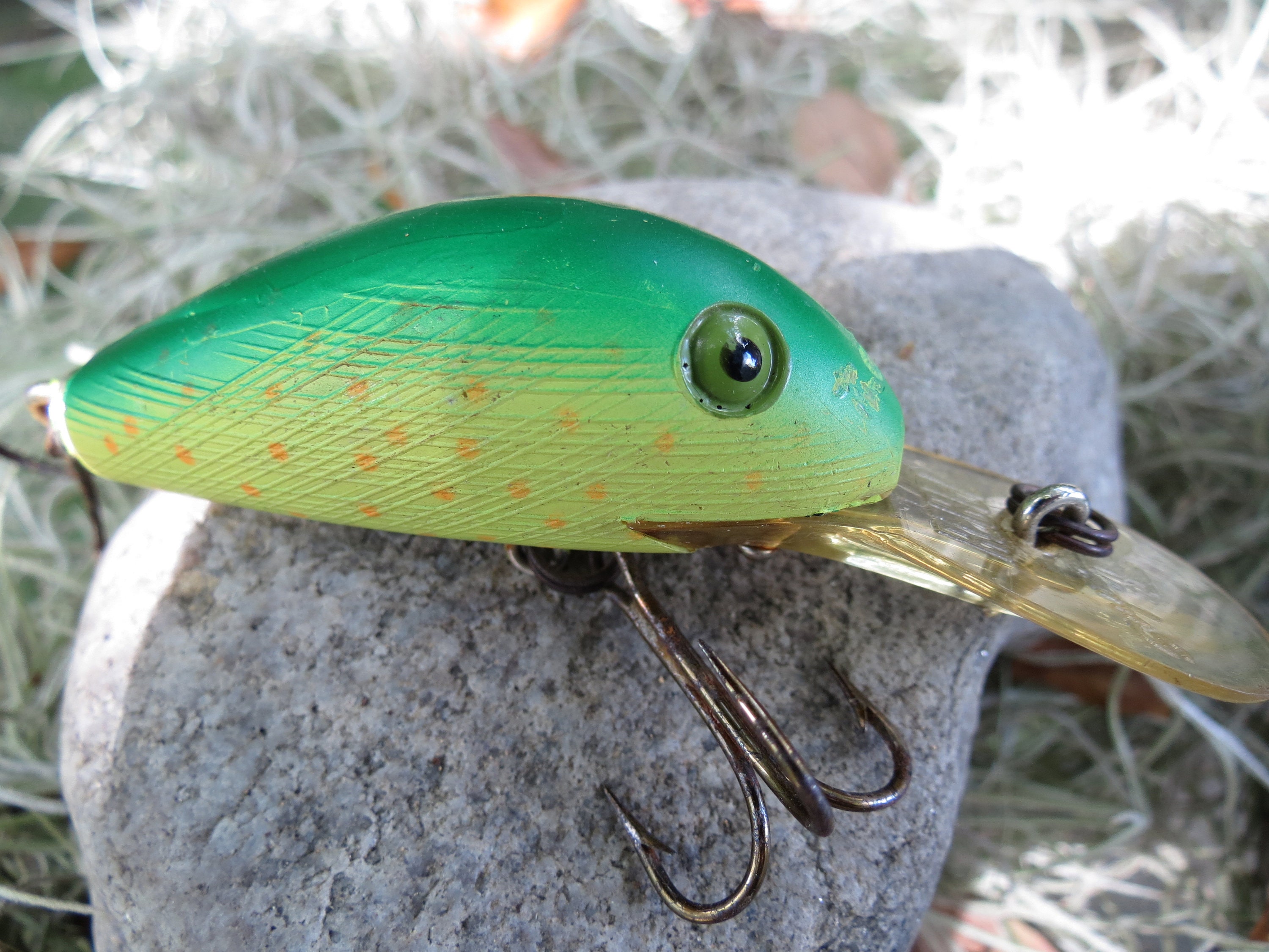 Vintage Rebel Humpy Crankbait Fishing Lure Cool Pattern Green White Orange  海外 即決 - スキル、知識