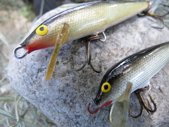 2 Floating Rapala Wood Fishing Lures Old Fish Bait Tackle Box Find Nice  Condition 