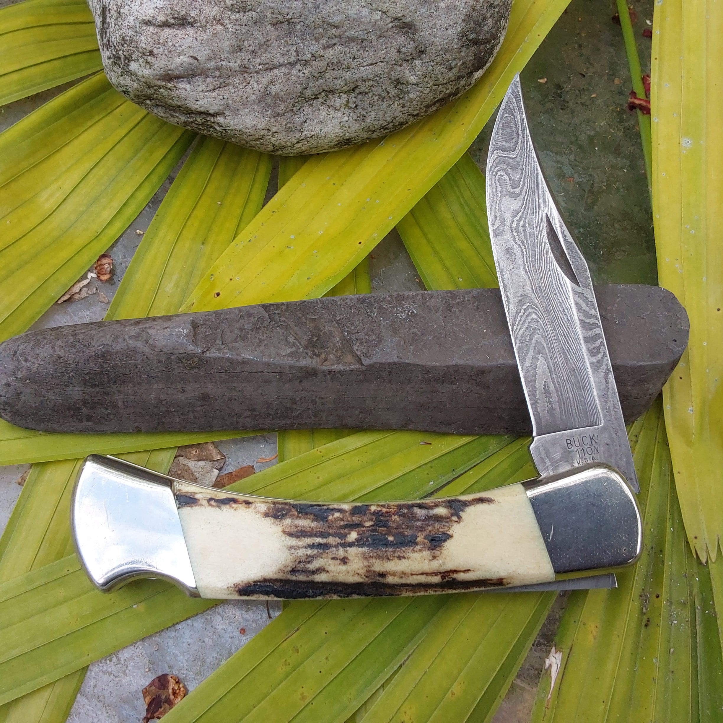 Buck 110 Damascus Blade Knife - Beautiful Stag Handles Buck 110 Damascus Blade Knife - Beautiful Stag Handles