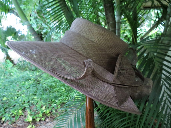 Fantastic Wide Brim Runway Straw Hat - Large Form… - image 4