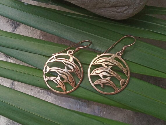 Wire sale dangle earrings