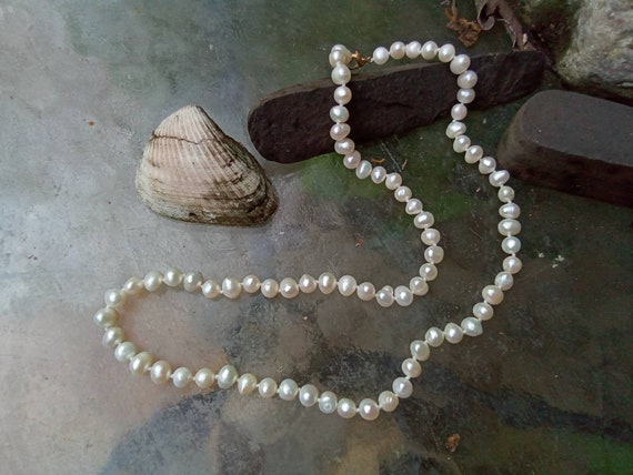 Cultured Fresh Water Pearl Necklace - Knotted Pea… - image 4