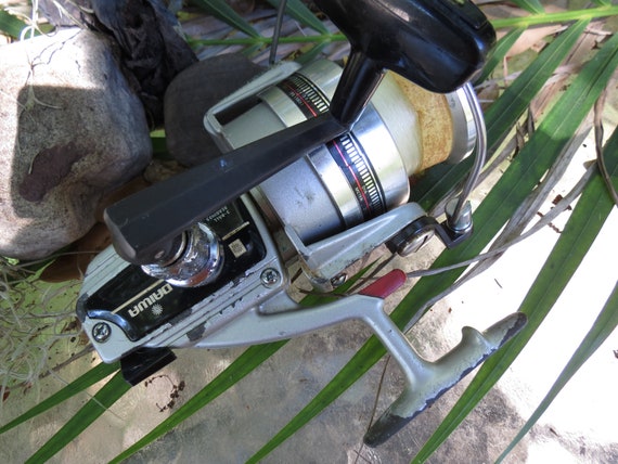 Daiwa First Mate Fishing Reel Old Salt Water Fishing Equipment Tackle Box  Find Great Condition 