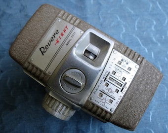 Vintage Revere Eight Model Fifty Movie Camera - Untested