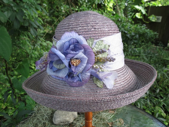Pale Lavender Straw Hat with Silk Flowers - Vintag