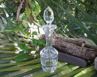 Antique Cut Glass Perfume Scent Bottle - Dresser Bottles - Great Condition
