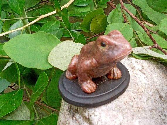Adorable Vintage Lefton Sitting Frog Figurine 