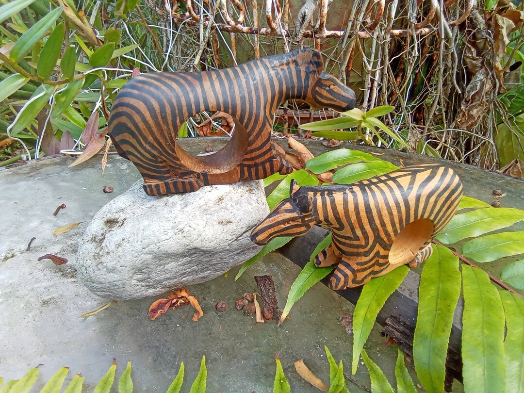 Pair of Carved Wood Zebra Napkin Rings Painted Zebras Primitive Napkin Rings Excellent Condition