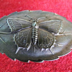 Avery Butterfly Needle Case - W. Avery & Son - Redditch, England - Excellent Condition