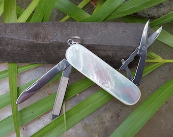 Puma Mother of Pearl Pocket Knife: Solingen Germany Gentleman's Multi-Blade