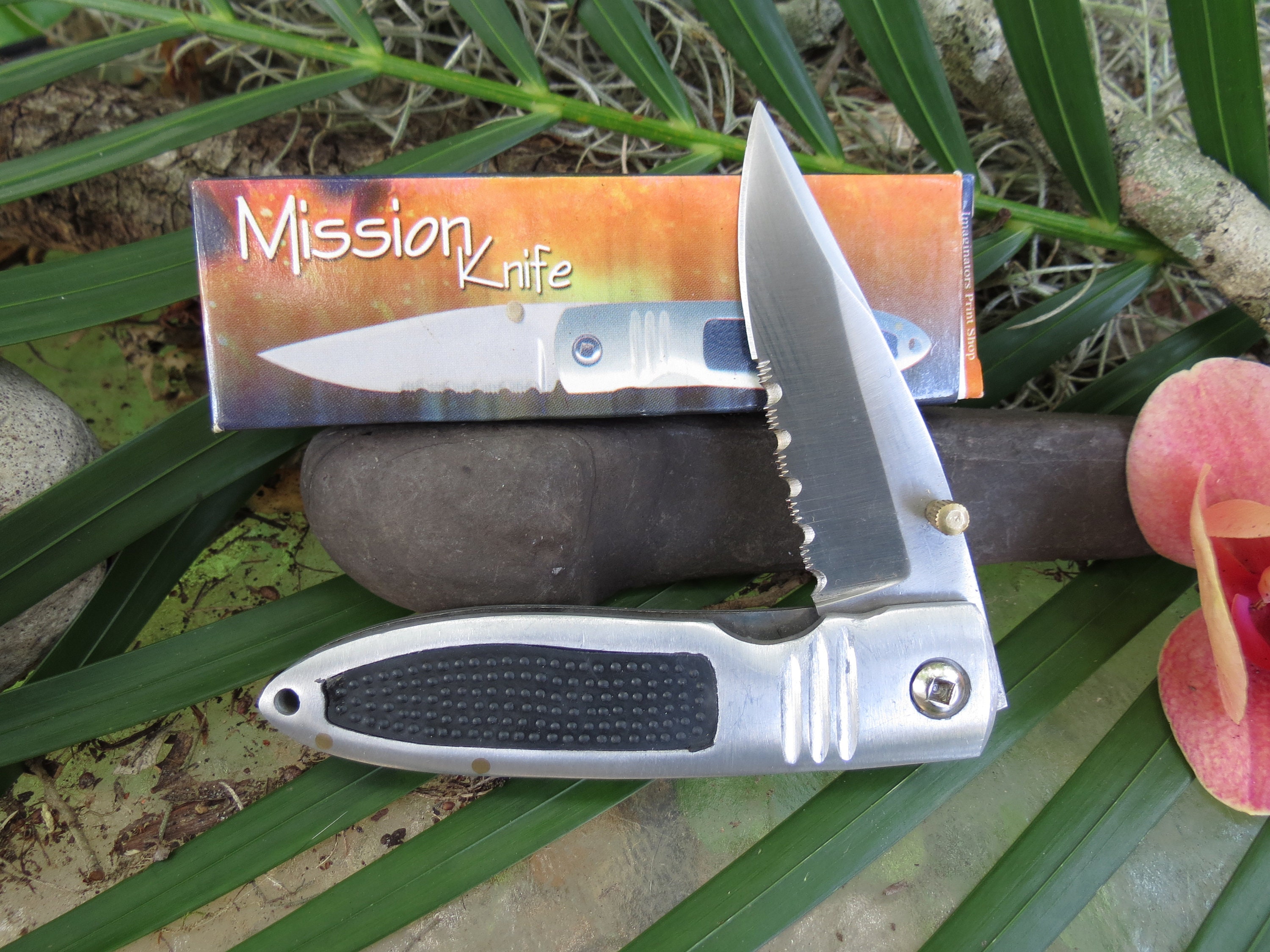 Mission Knife Folding Pocket Knives Rubber Grip and Pocket Clip