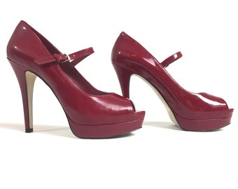 bcbg red shoes