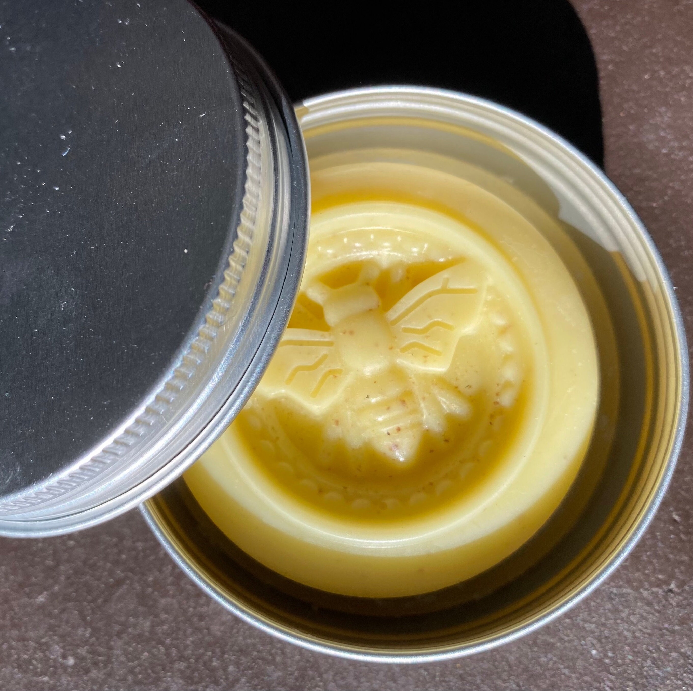 Lotion bar- solid lotion, 1.5 oz bar  in a metal tin.  Lavender scented