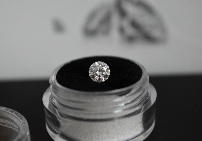 Quality Gemstones Moissanite Clear White D Color Round Brilliant Cut SIZE CHOICE Loose Stones VVS