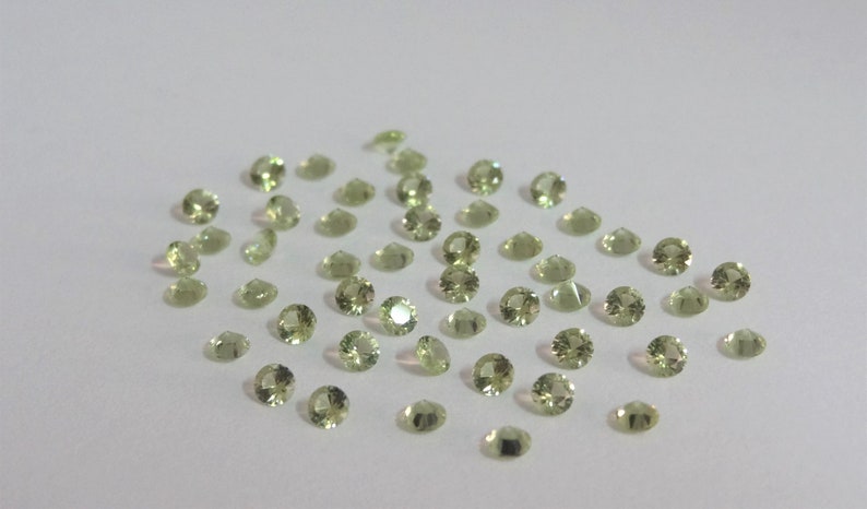 Peridoto Redondo Corte Brillante TAMAÑO ELECCIÓN Piedras Sueltas Piedras Preciosas Semipreciosas Naturales de Alta Calidad imagen 2