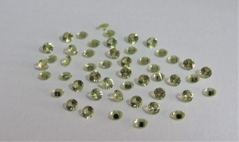 Peridoto Redondo Corte Brillante TAMAÑO ELECCIÓN Piedras Sueltas Piedras Preciosas Semipreciosas Naturales de Alta Calidad imagen 6