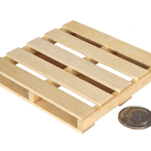 Miniature Pallet - Premium Quality - Perfect for Dioramas, Gifts for Men, Desk Toy, Dollhouses