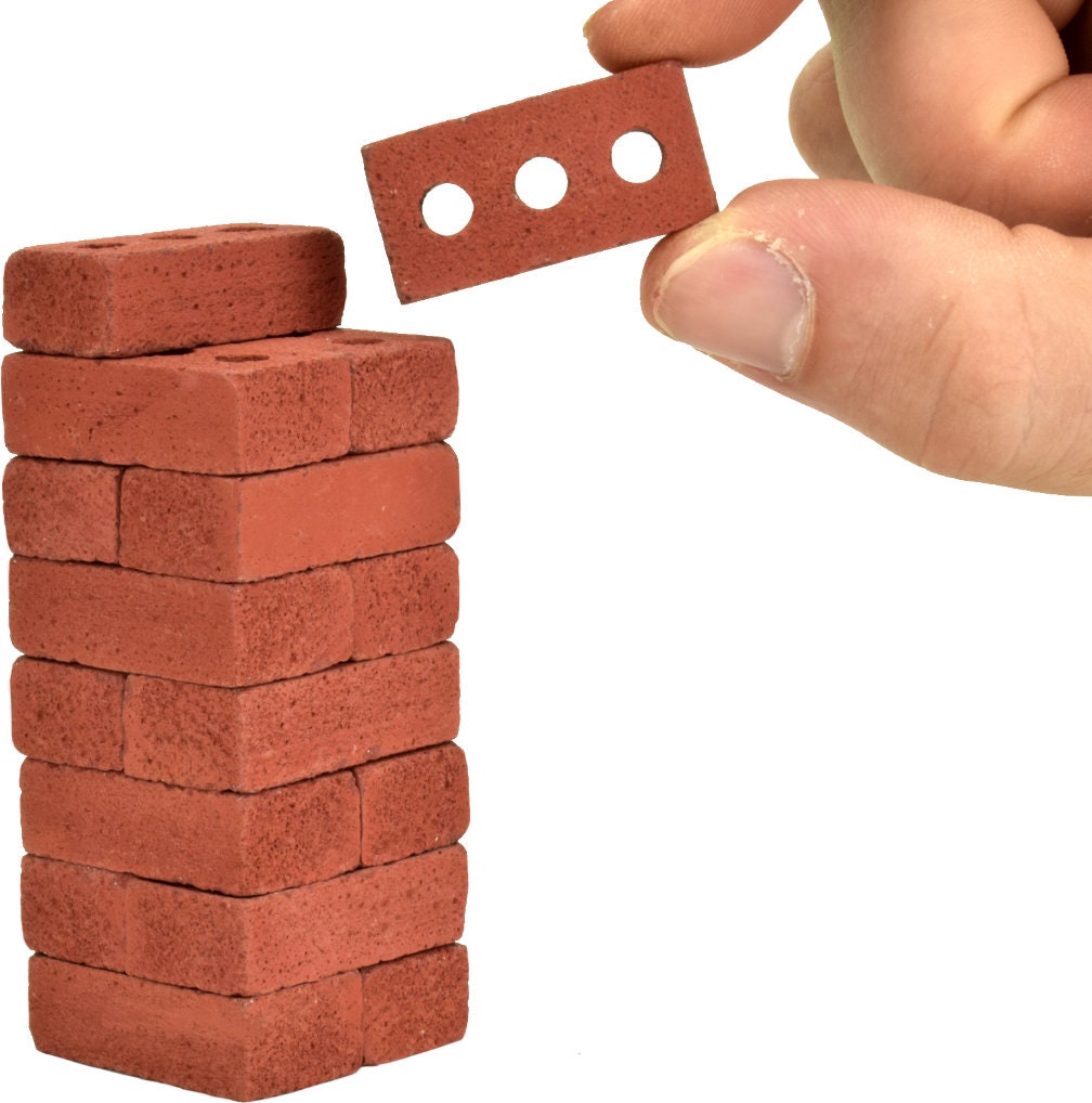 Mini Red Bricks, 1:6 Scale, Blocks and Pallet Perfect for Diorama Supplies,  Dollhouse Miniatures, Construction Gifts, and More 