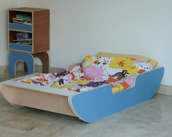 Boat bed