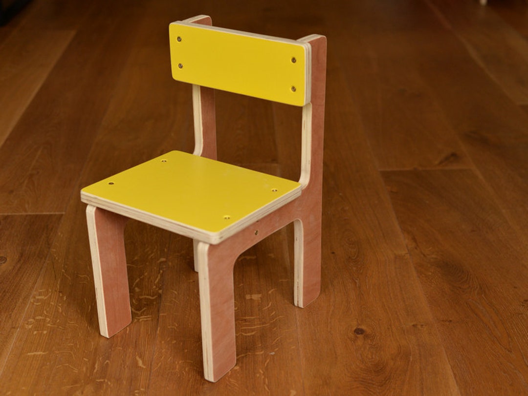 Silla de madera para niños -  España