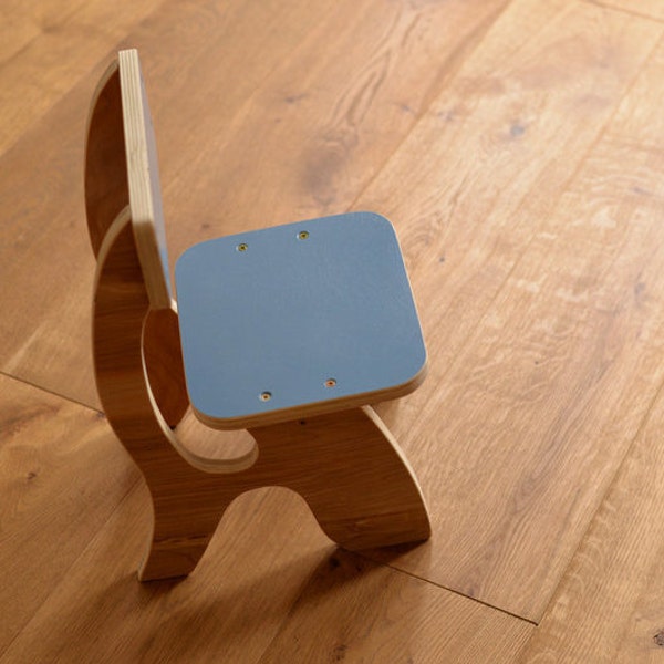 Retro kids chair