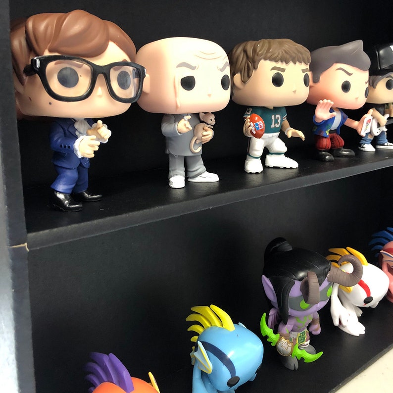 how to display funko pops out of box