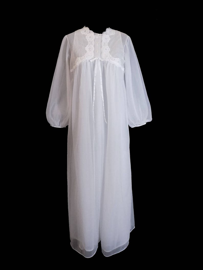 Chiffon Nightgown and Robe 1960s Gossard Artemis Peignoir Set White GORGEOUS Size Small
