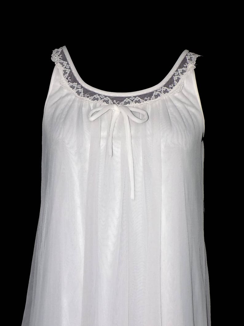 Vintage Miss Elaine Chiffon Lingerie Nightie Shift White 1960s Size Medium