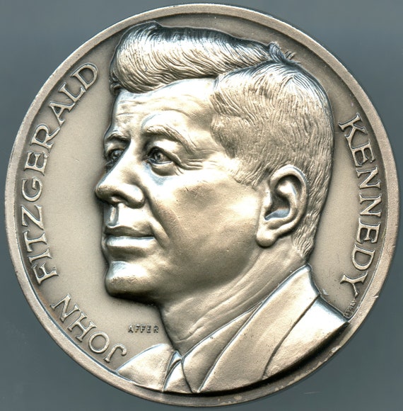 President John F Kennedy Bronze Medal US Mint with Velvet Case