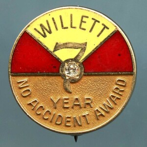 Willett 7 Year No Accident Award Pin 10k Gold, 2 Point Diamond