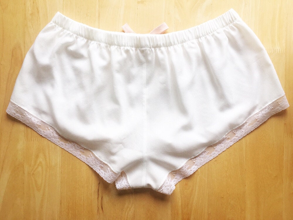 Plus Size Sewing Pattern Pyjama Shorts in Sizes UK 18-24 | Etsy