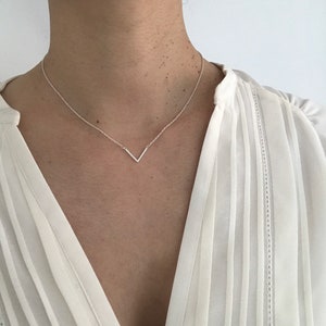 Solid Sterling Silver 925 V Necklace - 16" chain Fine Thin Tiny Simple minimalist dainty