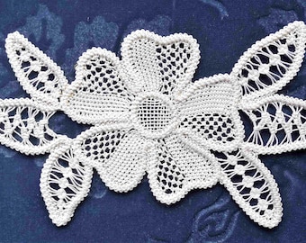 PDF Instant Download Rose Applique, Romanian Point Lace  -  Pattern No. 137CE II