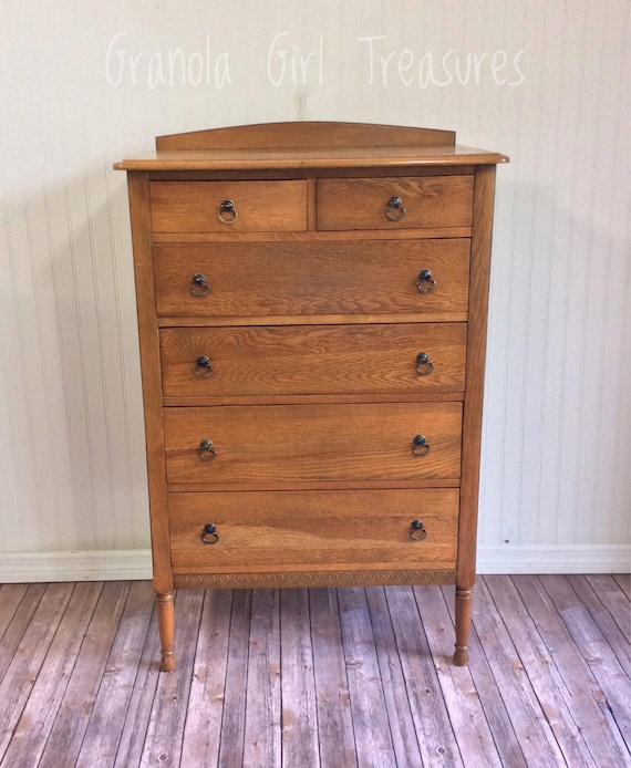 10+ Rustic Oak Dresser