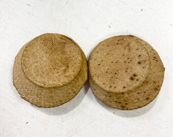 ART, kolczyki ze skóry z lat 80.