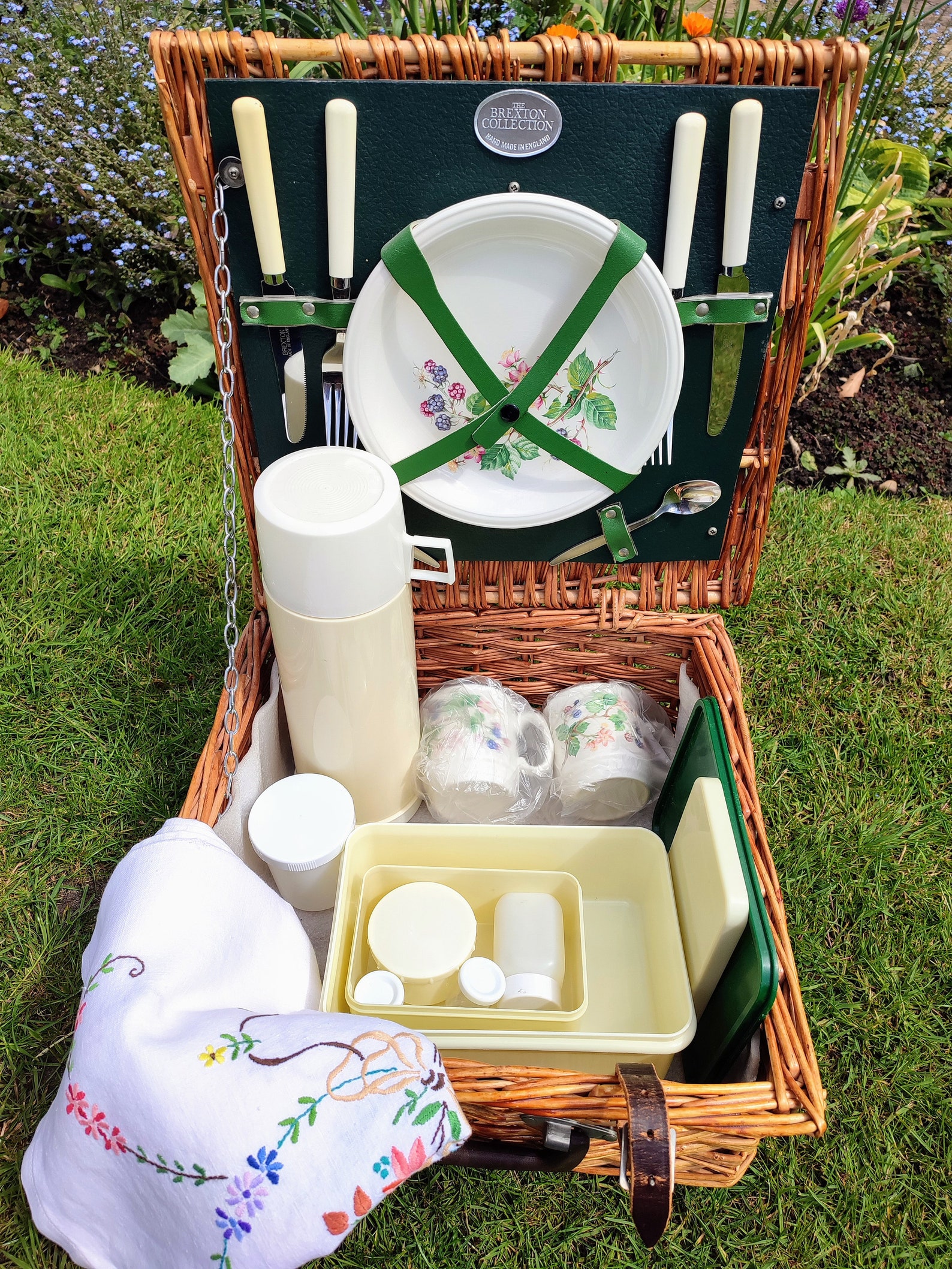 Vintage Brexton Picnic Basket Picnic Hamper Vintage Car Etsy UK