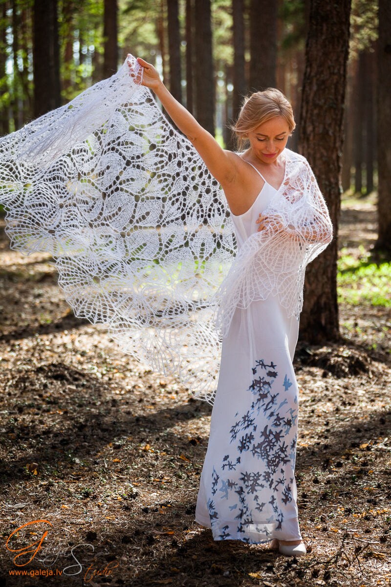 shawl for spring wedding