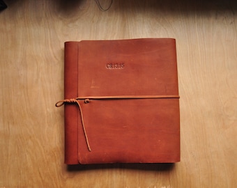 Classic Leather Book Cover, Size Adjustable, Red-Brown Book Sleeve, Book Case