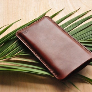 Custom-sized Simple Leather Phone Case / iPhone Pouch / Mobile Sleeve in Cognac Leather zdjęcie 4