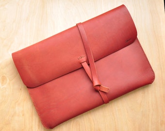 Custom Simple Leather Laptop Case / Laptop Bag / Carry Case / Macbook / Macbook Air / Laptop Sleeve in Red Leather