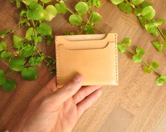 Treibholz Card Holder in Naturally Tanned Leather