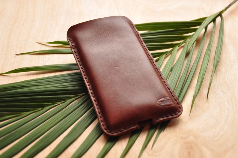 Custom-sized Simple Leather Phone Case / iPhone Pouch / Mobile Sleeve in Cognac Leather zdjęcie 3