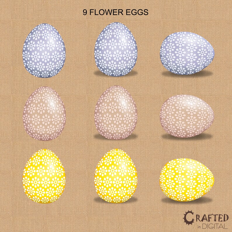 Pu&ograve; includere: Nove uova di Pasqua decorate con motivi floreali bianchi. Le uova sono di tre colori: azzurro, rosa chiaro e giallo.