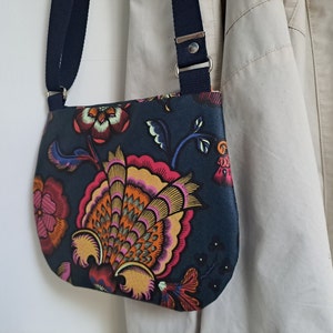 Sac besace imperméable femme tissu fleurs Indienne Sac besace bandoulière réglable Sac à main décontracté porté travers image 7