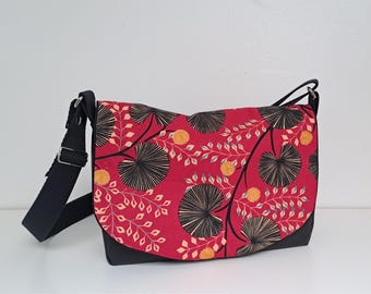 Dames schoudertas in zwart imitatieleer en fuchsia Pondichery stof